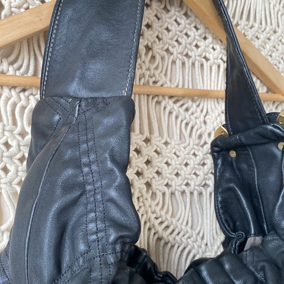 Juicy Couture quilted black shoulder hand bag with wide strap & inner po… - Picture 11 of 13